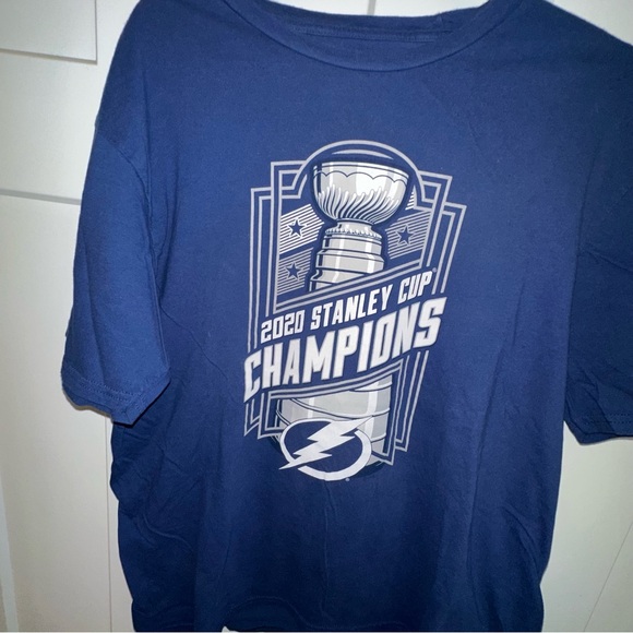 Fanatics Blue 2020 Stanley Cup Champions Tee Tampa Bay Lightning Large - Picture 2 of 6